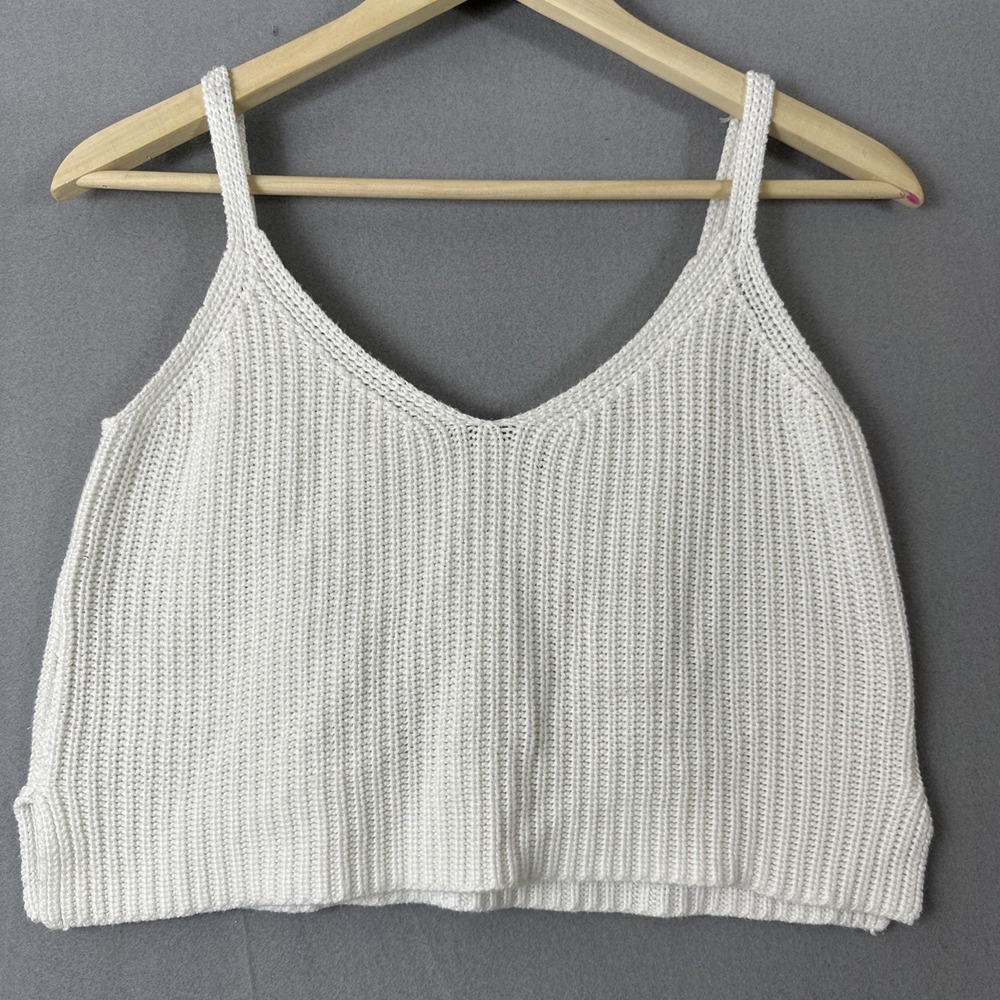 White‎  knit tank top size small deep V neck Crochet Top Crop Top